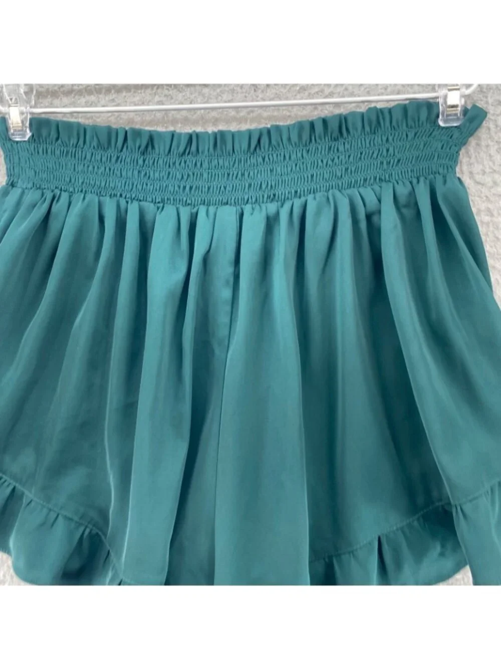 Birdy Grey Pajama Set Womens Large Emerald Ruffled Shorts Button Up Shirt Lounge
